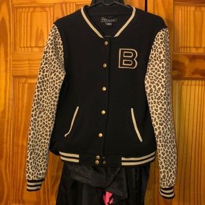 Cheetah “B” logo Varsity⭐️
